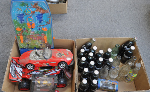 Lot 029 - Mixed lot of 2 boxes inc vintage cap gun, RC and other model cars, box