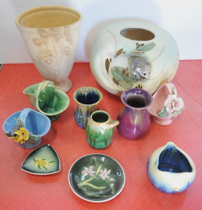 Lot 089 - Group lot of AF Australian Pottery inc Bowl with Possum, gum leaves &a