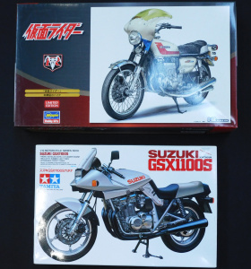 Lot 100 - 2 x boxed vintage unmade plastic 1 12 scale Model Kits - Suzuki Motor