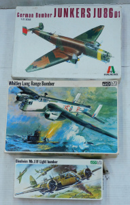 Lot 113 - 3 x boxed unmade vintage plastic 1 72 scale Model Kits - Bomber Plan