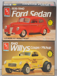 Lot 124 - 2 x boxed unmade Plastic 1 25 Scale Hot-Rod Model Kits - 1940 Willys C