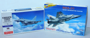 Lot 127 - 2 x boxed unmade vintage plastic 1 72 scale Model Kits - Fighter Jets