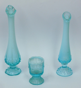 Lot 188 - 3 pces Vintage Fenton Blue Opalescent Glass inc Panelled toothpick hol