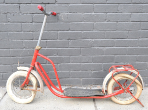 Lot 022 - 1950s Comet Red Scooter - Spoke wheels with stand - basket rack to rea