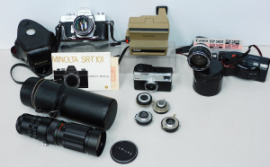Lot 030 - Group of vintage cameraslenses Cameras inc Minolta SR-T 101 w manual,