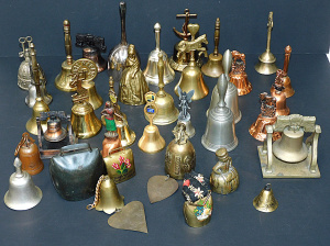 Lot 100 - Large group of small metal bells inc souvenir and novelty, mainly bras