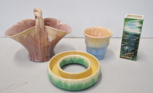 Lot 152 - 4 pces Vintage Australian Pottery inc Remued Basket & Posy Ring, S
