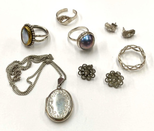 Lot 180 - Group lot Sterling Silver Jewellery inc Hallmarked Bham Oval Locket, R