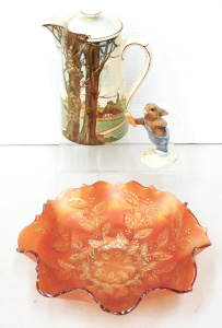 Lot 201 - 3 pces inc Royal Doulton Woodlands pattern Water Jug D5815, Royal Doul