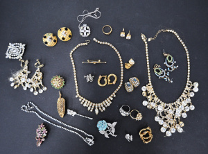 Group lot Costume Jewellery mostly diamante inc Brooches, Earrings, Necklaces, R