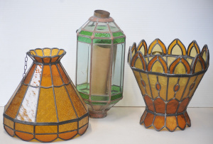 Lot 066 - 3 vintage leadlight lamp shades, 1 x amber glass, 1 x pressed amber gl