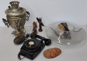 Lot 079 - Box lot - old Black Bakelite wall mountable Telephone, large glass bow