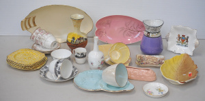 Lot 089 - Group lot of Vintage English China inc Signed Royal Doulton Pin dish,