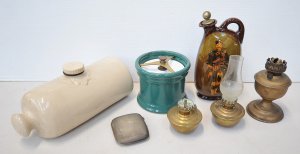 Lot 092 - Group lot vintage items - Old English stoneware Hot Water Bottle, Toba