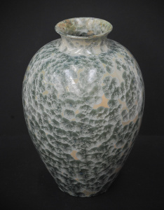 Lot 202 - David Williams Large Australian Pottery vase - Crystaline glaze singe