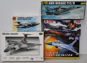 Lot 006 - 5 x boxed unmade plastic Model Kits 1 72 Scale Warplanes - Gloster Jav