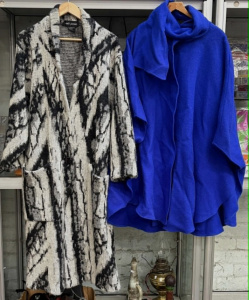 Lot 010 - 2 x pces ladies vintage clothing - violet blue Los Angeles, Melbourne