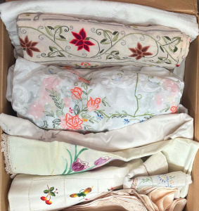 Lot 066 - Box vintage linen - large hand embroidered table cloths, drawn thread