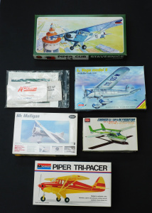 Lot 089 - 6 x boxed unmade vac-formed and other plastic Model Kits of Prop Plane