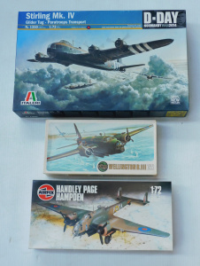 Lot 118 - 3 x boxed unmade plastic Model Kits 1 72 WW2 Allied Heavy Aircraft by