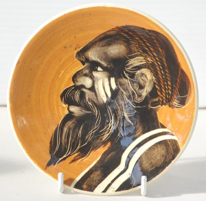 Lot 218 - Martin Boyd small c1950s Australian Pottery Wall Plate - HPainted Abor