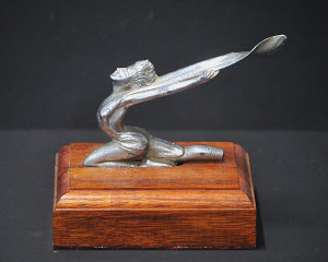 Vintage Chrome 1934 Buick Flying Goddess Hood Ornament mounted on wooden base 15