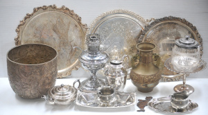 Lot 024 - Group of vintage and modern metalware inc EP platters (largest 45cm W)