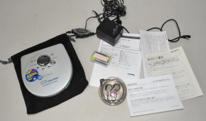 Lot 033 - Vintage Sony D-E770 CD Walkman with headphone and remote control, AC p