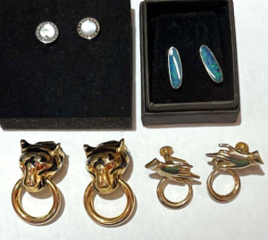 Lot 161 - Grp Jewellery - silver Opal earrings, earrings marked BVLGARI, Alice,