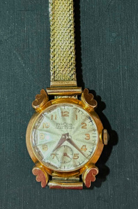 Lot 176 - Vintage ladies Herodia 18ct rose gold cased, jewelled wristwatch