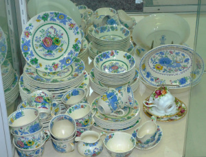 Lot 200 - Vintage Masons Ironstone Strathmore Blue pattern Dinner set for 6 plus