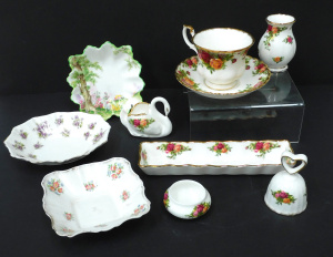Lot 146 - Group lot Royal Albert China inc Old Courtry Roses Miniatures, Cup &am