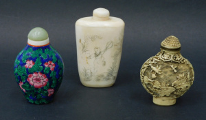 Lot 154 - 3 vintage Ormntal Snuff Bottles inc Bone with Sumo Wrestlers 8 cm H H