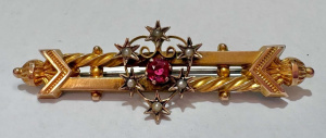 Lot 162 - c1900 Australian 9ct gold double bar brooch with open scroll heart to