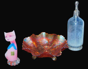 Lot 122 - 3 pces Glass inc Fenton Marigold Carnival glass tri footed large Bowl
