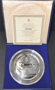 Hallmarked Sterling Silver Commemorative Silver Wedding Queen Elizabeth II &