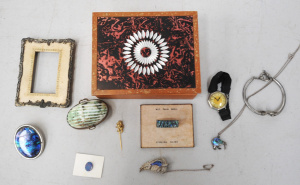 Lot 042 - Small Lot of New Zealand Silver & Other Items incl New Zealand Pau