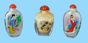 Lot 043 - 3 Vintage Reverse Painted Signed Glass Oriental snuff bottles inc Squ