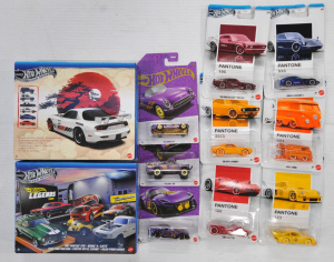 Lot 104 - Lot Boxed & Carded Modern Hot Wheels Silver Series & Others in