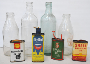 Lot 110 - 4 x Vintage Glass Bottles & 4 x Small Oil Tins incl Henderson Glas