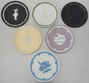Lot 131 - 6 x Wedgwood Coloured Jasperware Cabinet plates inc Primrose, Sage on
