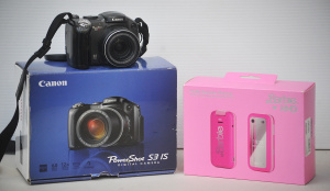 Lot 152 - Boxed Canon PowerShot S3IS Digital Camera & Boxed HMD BARBIE Mobil