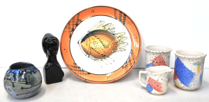 Lot 159 - Group lot - Modernist Australian Pottery & other Ceramics - Large