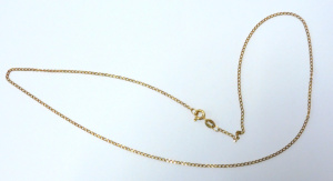 Lot 180 - Fine 9ct gold chain - 45cms , 2 gms