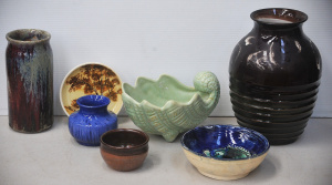 Lot 186 - Group lot Vintage Australian Pottery - Large 1970s Charles Wilton Vase