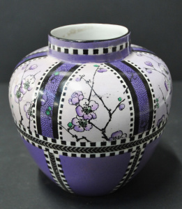 Lot 222 - 1930s Wilkinson English ceramic Art Deco Vase - 'Spring' Pattern, all