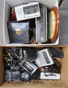 Lot 52 - Large mixed vintage lot of 2 boxes inc GB-Bell & Howell Autoset 8mm