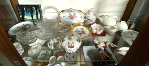 Lot 97 - Group lot Continental Glass & Ceramics inc 9 x Kosta Boda Avocado P
