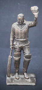 Lot 147 - Bronzed statue of Don Bradman The Final Salute Sir Donald Bradman 1908