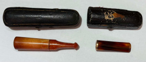 Lot 188 - Grp - c1900 amber Cigarette holder with 9ct gold band & Meersham a